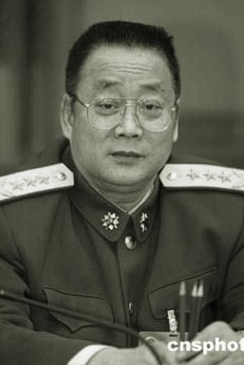 原中共解放军总后勤部部长廖锡龙